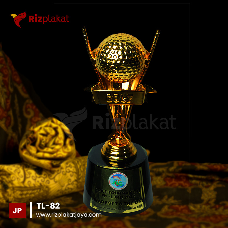 Trophy Logam Golf Turnament