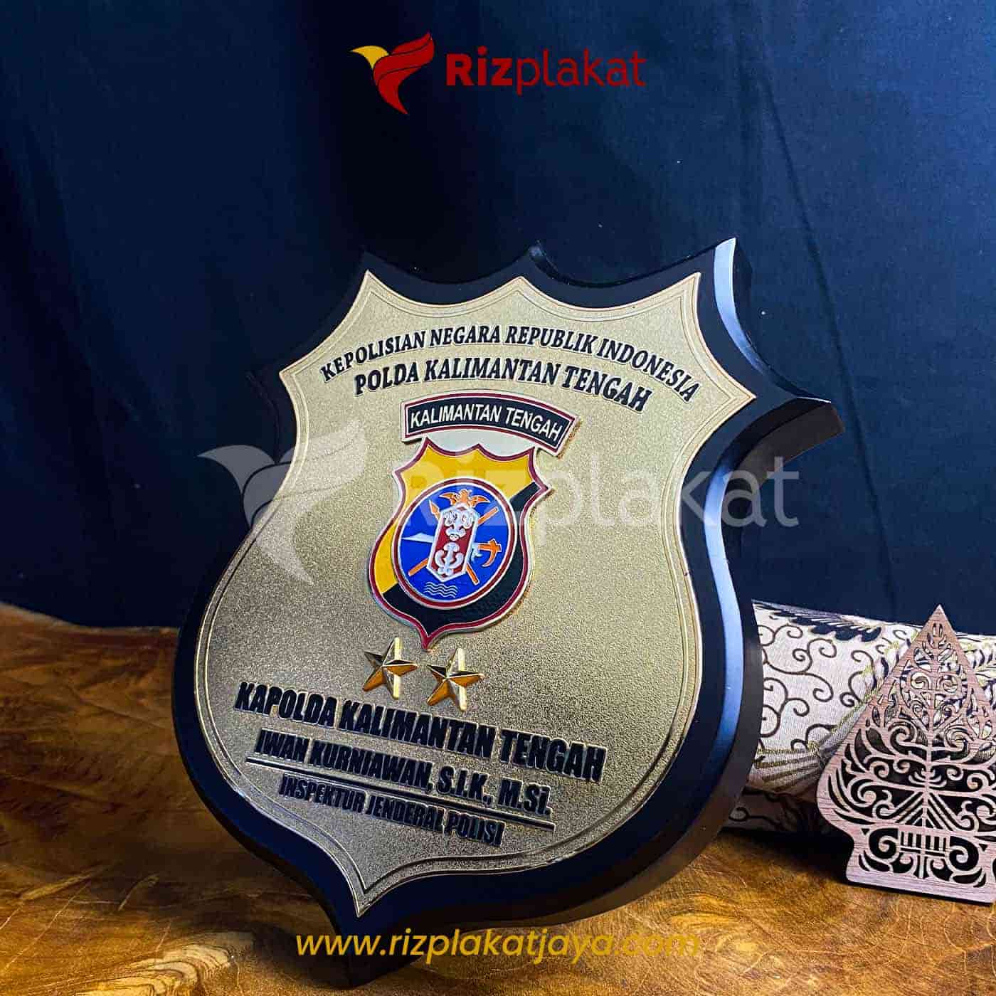 Plakat Kayu Penghargaan Kepolisian